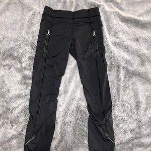 Black lululemon leggings